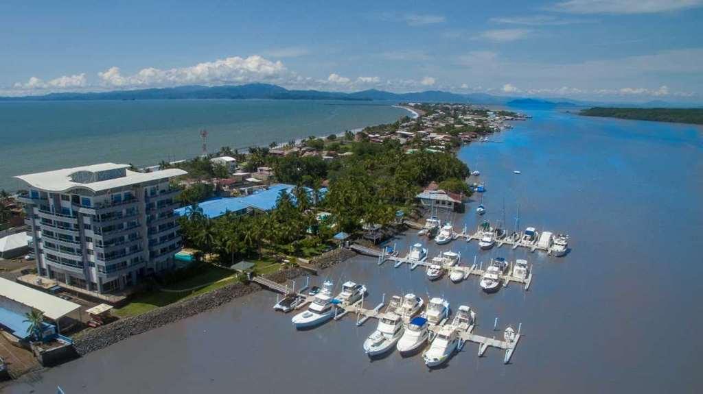 Puerto Azul Hotel Y Club Nautico Chacarita Екстериор снимка